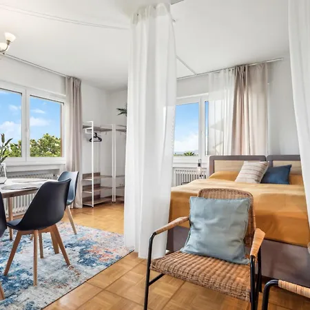 Stylish Oasis With Panoramic View Apartment Denzlingen