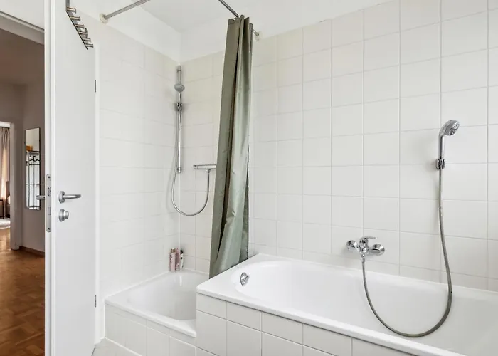 Lägenhet Stylish Oasis With Panoramic View