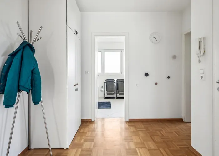 Lägenhet Stylish Oasis With Panoramic View Denzlingen